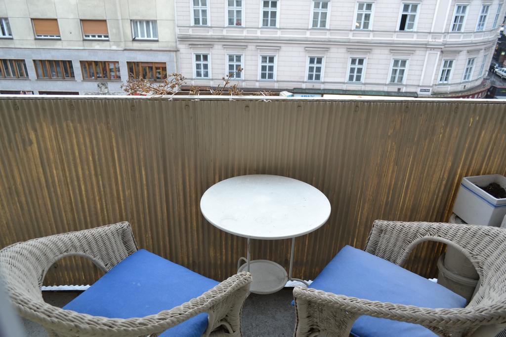 Goldfisch Apartment Hoher Markt Viena Exterior foto